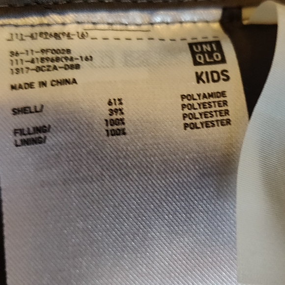 UNICLO kids feather jacket, grey, 8-9 years ✳️✳️✳️ - Picture 2 of 3